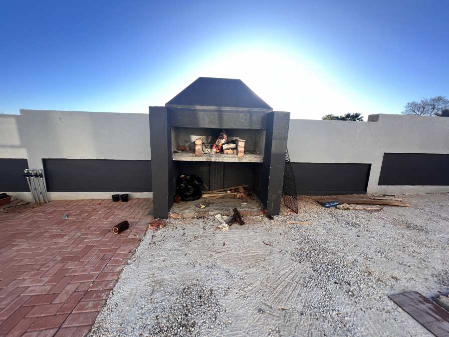 5 Bedroom Property for Sale in Wilkoppies North West